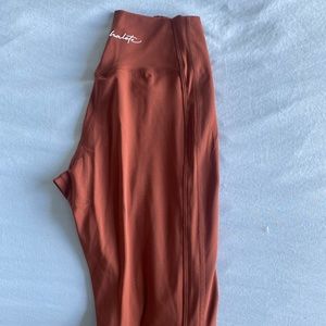 Alphalete pulse kinetic legging